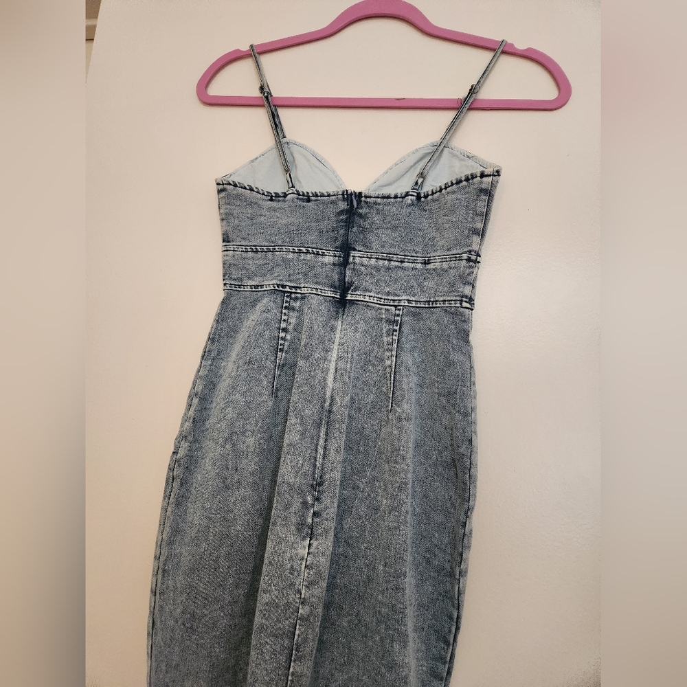 SELFIE LESLIEMADELYNNE SWEETHEART NECKLINE MIDI DRESS DENIM BLUE - Picture 6 of 10